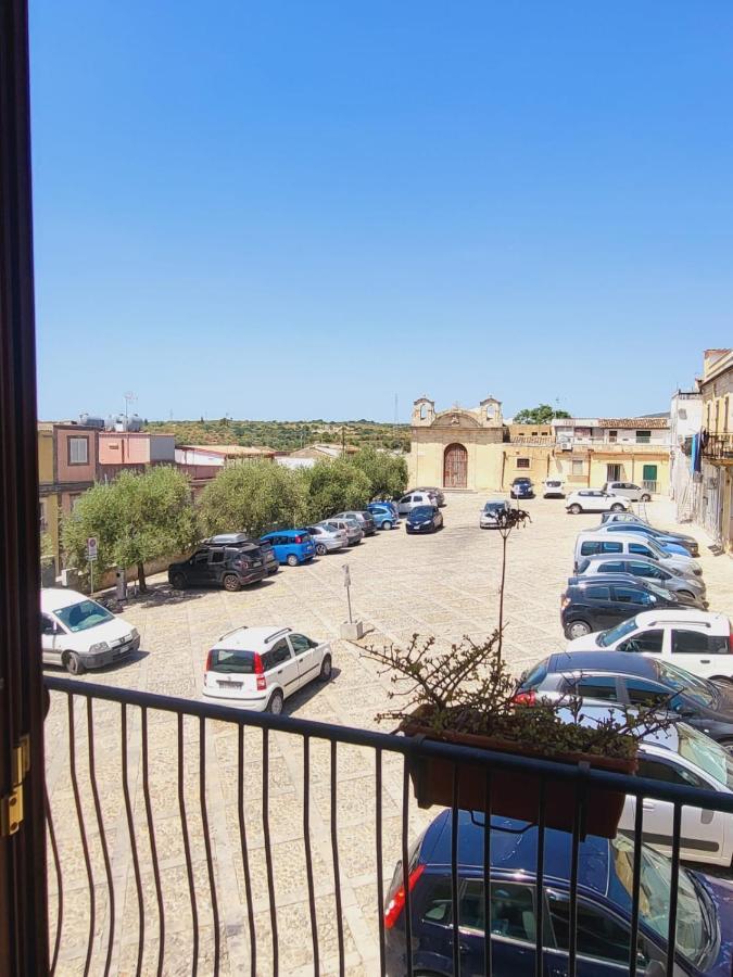 La Perla Di Noto Hotel Luaran gambar